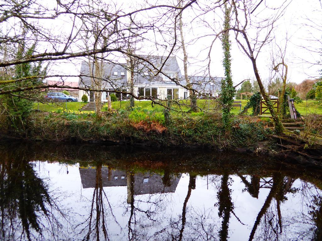 Camillaun Lodge With Lough Corrib Boat Hire Oughterard Exterior foto
