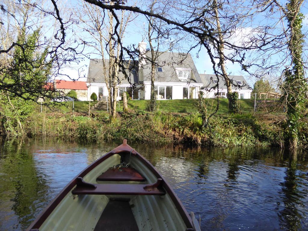 Camillaun Lodge With Lough Corrib Boat Hire Oughterard Exterior foto