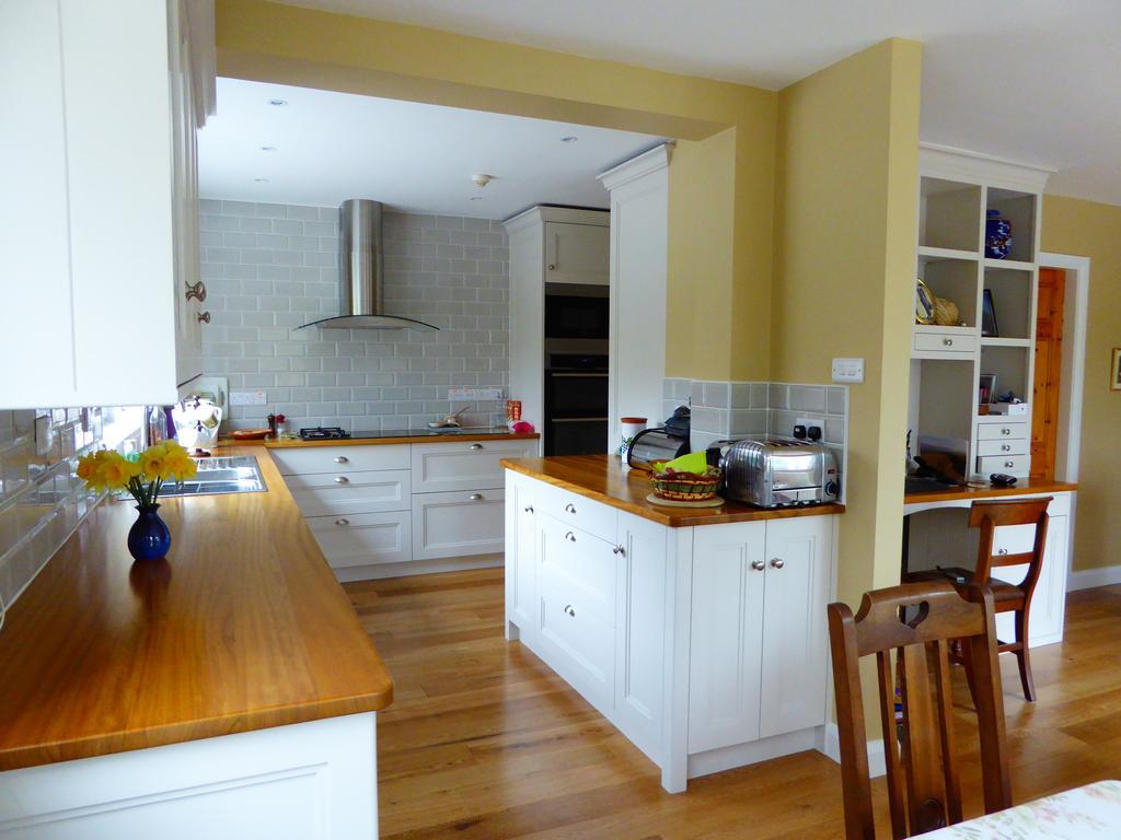 Camillaun Lodge With Lough Corrib Boat Hire Oughterard Exterior foto