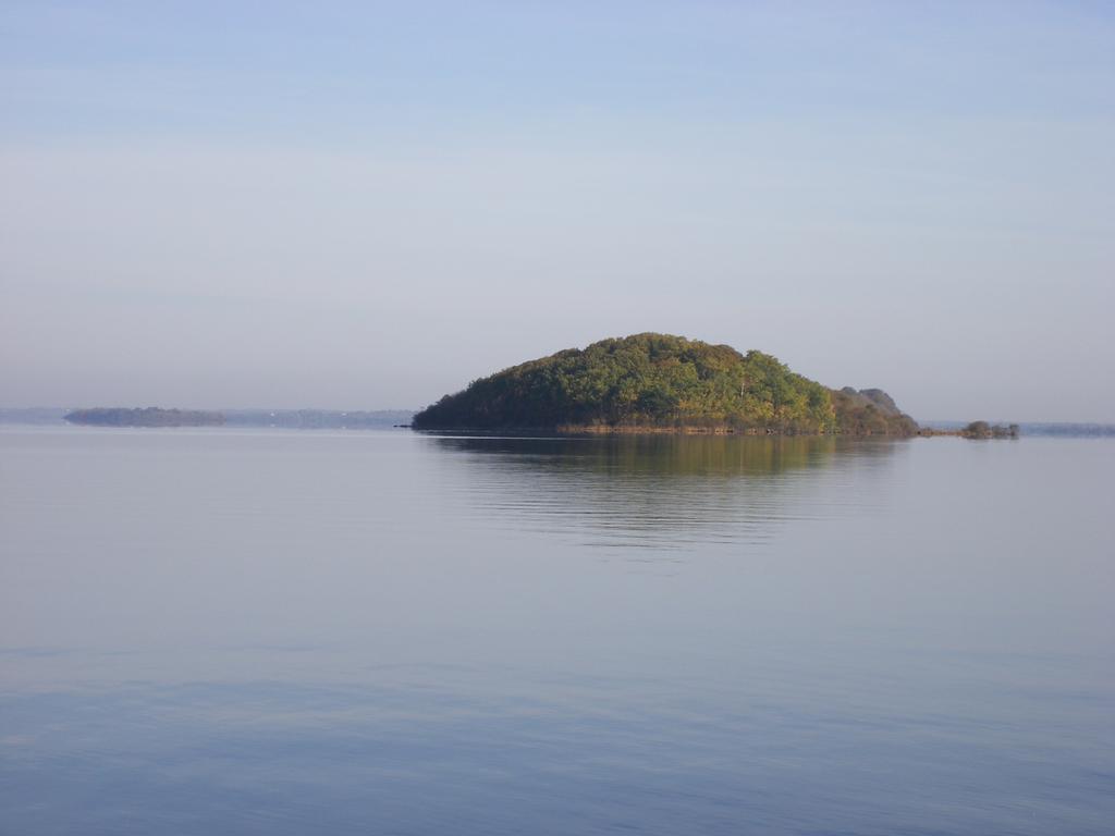 Camillaun Lodge With Lough Corrib Boat Hire Oughterard Exterior foto