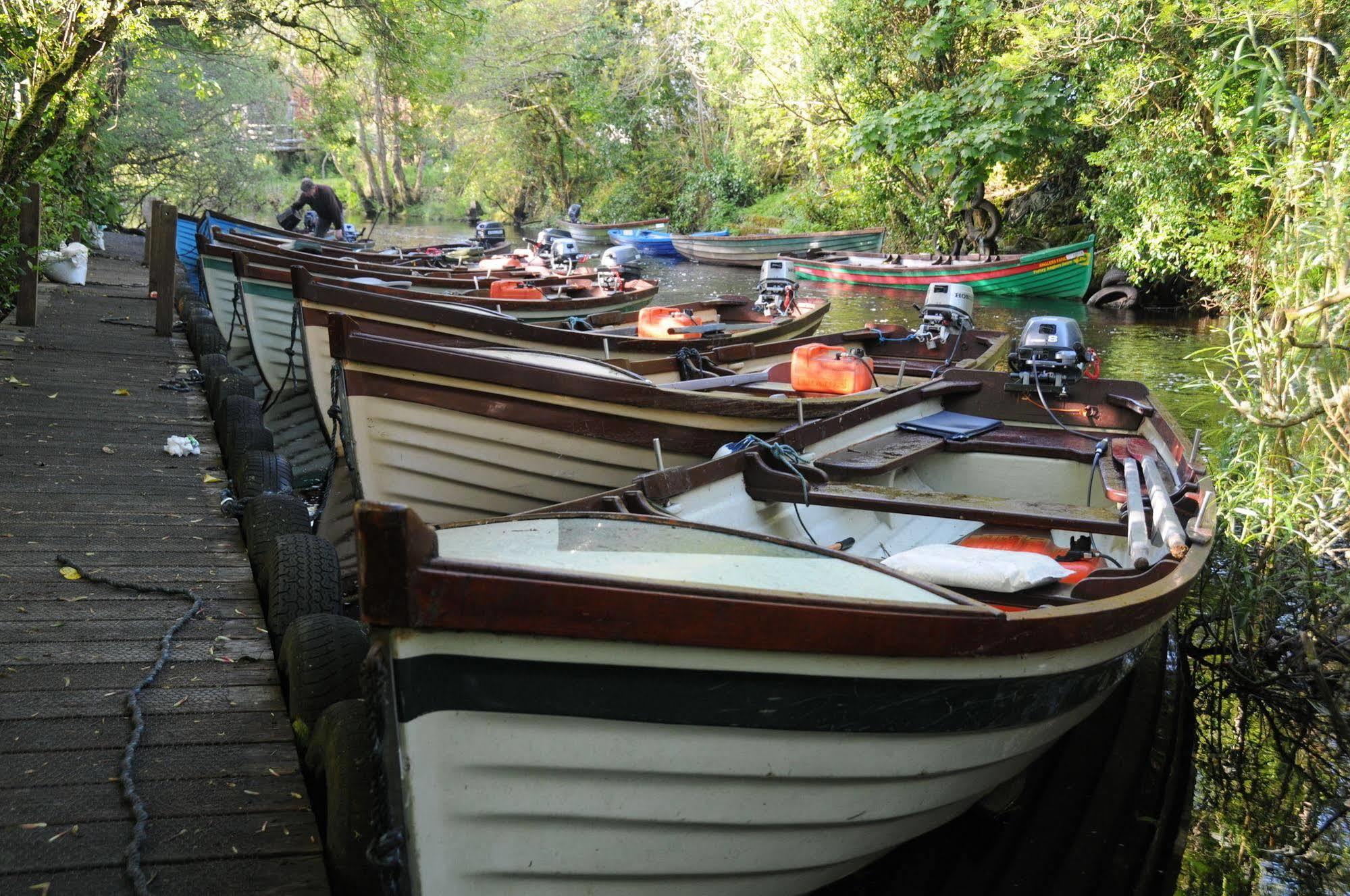 Camillaun Lodge With Lough Corrib Boat Hire Oughterard Exterior foto